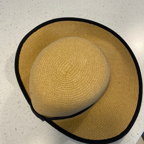 Woman's Half Brim Fashion Hat Retro Style Paper open back ponytail hair safe - Picture 2 of 4